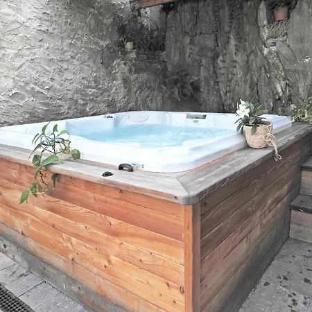 Green Chalet Scalotta - Nature Relax Lake View With Private Jacuzzi And Spa Ντέρβιο